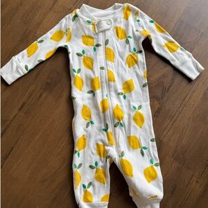 Hanna Andersson Infant Lemon Print Pajamas – Size 3–6 Months